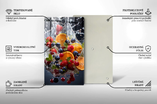 De vidrio templado frutas en agua