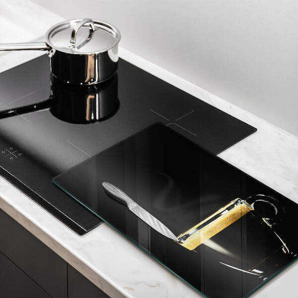 De vidrio templado Un vaso de café negro