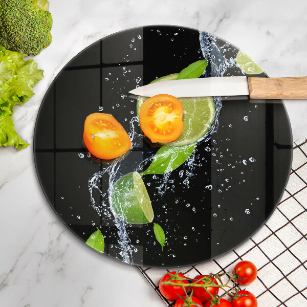 De vidrio templado Limas jugosas en agua