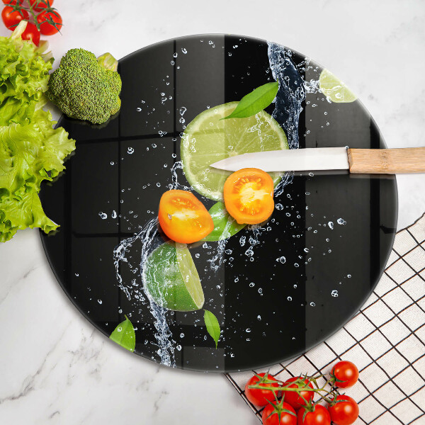 De vidrio templado Limas jugosas en agua