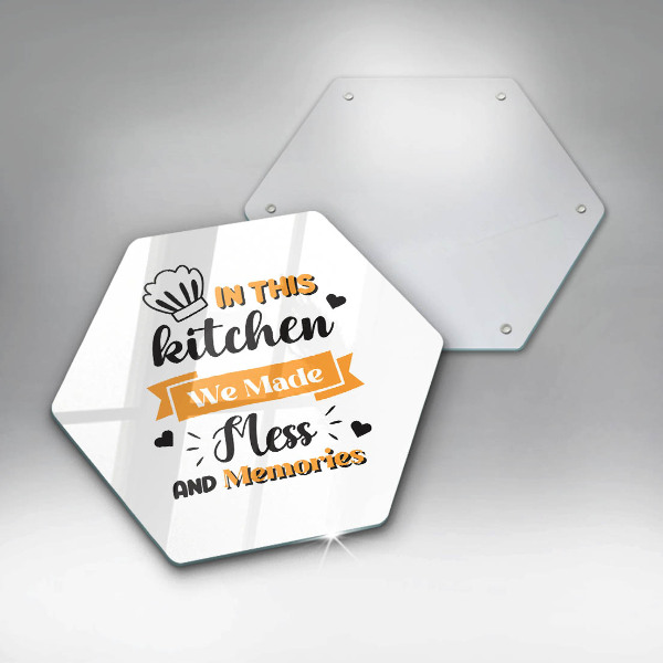 Tabla de cortar de vidrio In this kitchen we made mess and memories