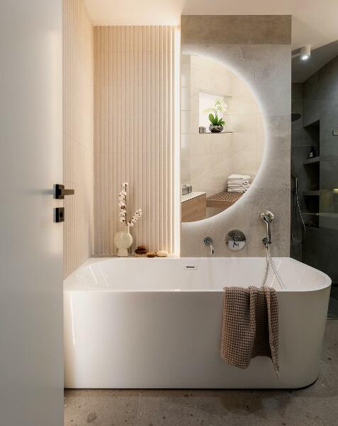 Espejo semicircular con luz led 50x100 cm