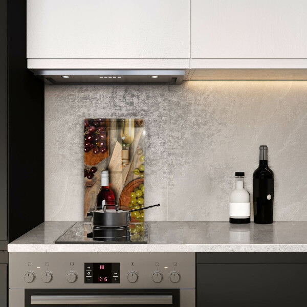 Cubre encimera Botellas de vino y uvas.