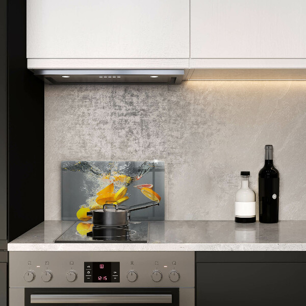 Cubre vitrocerámica limones en agua