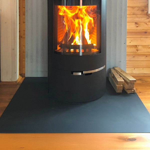 Protector de suelo para estufa de leña de chapa negra 100x80 cm