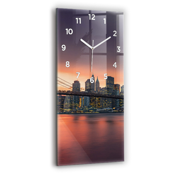 Reloj vertical East River de Nueva York - espejomat.es
