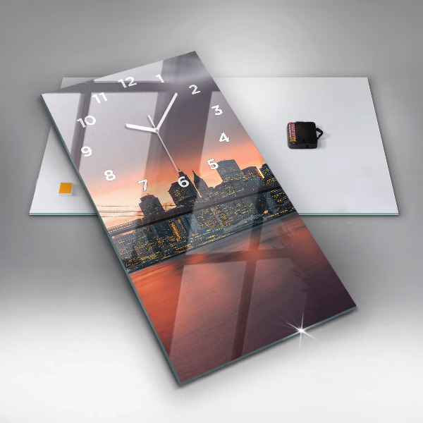 Reloj vertical East River de Nueva York - espejomat.es