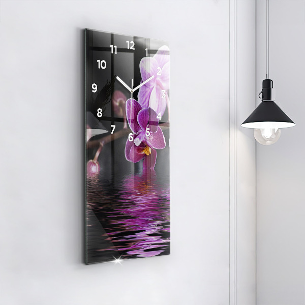 Reloj de vidrio vertical Flor de orquídea sobre el agua - espejomat.es