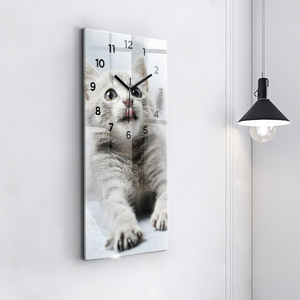 Reloj de cristal vertical Gato en el sofá - espejomat.es
