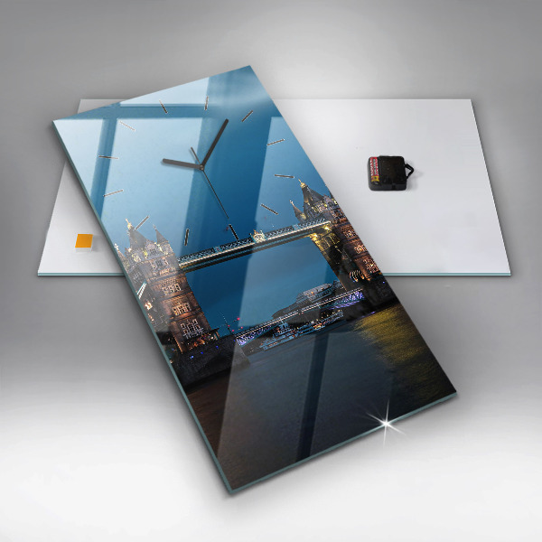 Reloj de vidrio vertical Tower Bridge Londres de noche - espejomat.es