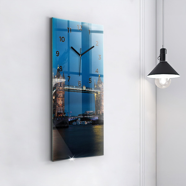 Reloj de vidrio vertical Tower Bridge Londres de noche - espejomat.es