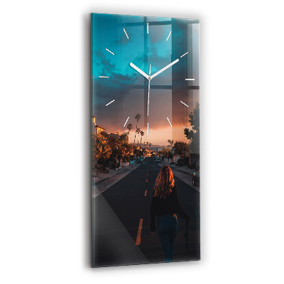 Reloj de cristal vertical Mujer en la carretera - espejomat.es