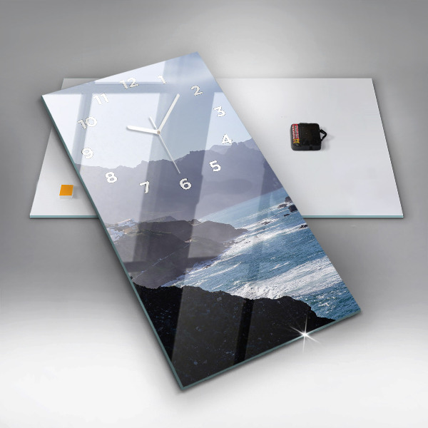 Reloj de cristal vertical Montañas junto al océano - espejomat.es