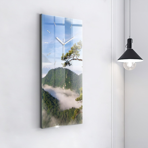 Reloj vertical Pico Sokolica en las montañas Pieniny - espejomat.es