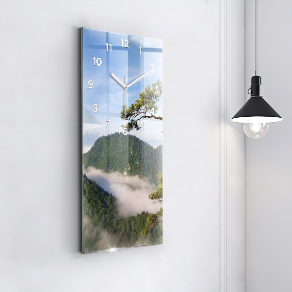 Reloj vertical Pico Sokolica en las montañas Pieniny - espejomat.es