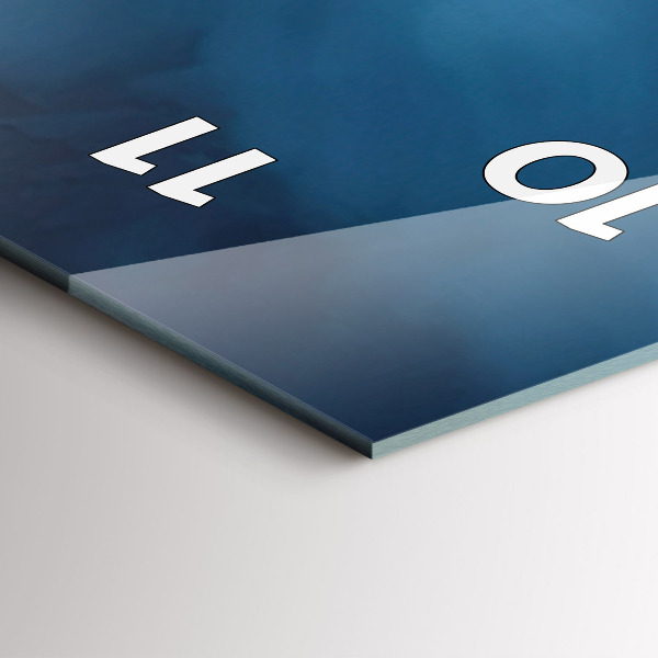 Reloj vertical Tienda de campaña en las montañas de Islandia - espejomat.es