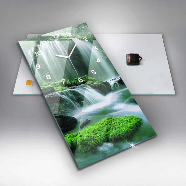 Reloj de vidrio vertical Cascada entre musgo - espejomat.es