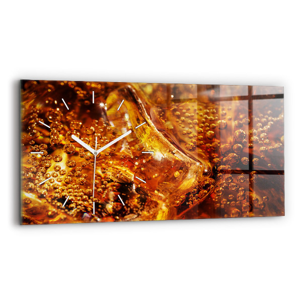 Reloj de cristal horizontal Primer plano de una copa
