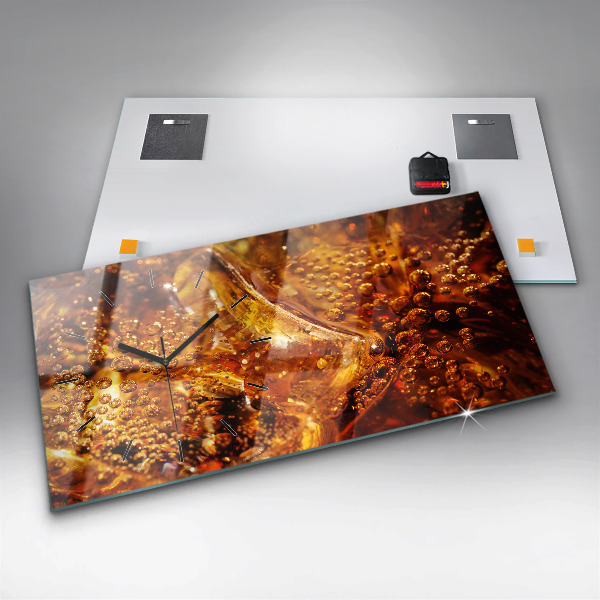 Reloj de cristal horizontal Primer plano de una copa