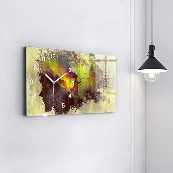 Reloj de cristal horizontal Mujer en el bosque