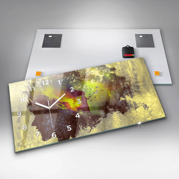 Reloj de cristal horizontal Mujer en el bosque