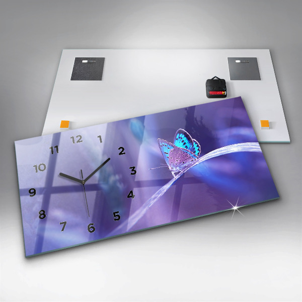 Reloj horizontal Mariposa sobre hierba