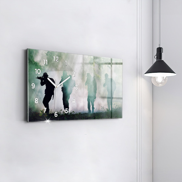 Reloj de cristal horizontal Soldados en un bosque