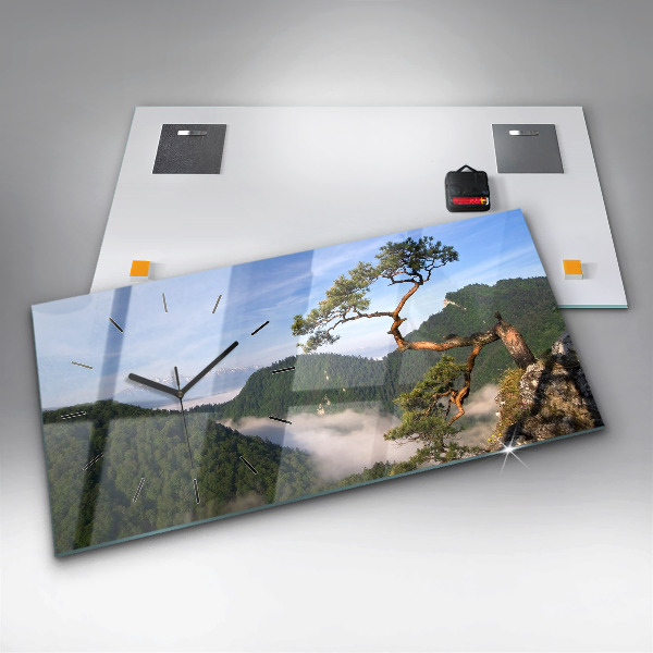 Reloj de cristal horizontal Pico Sokolica en las montañas Pieniny