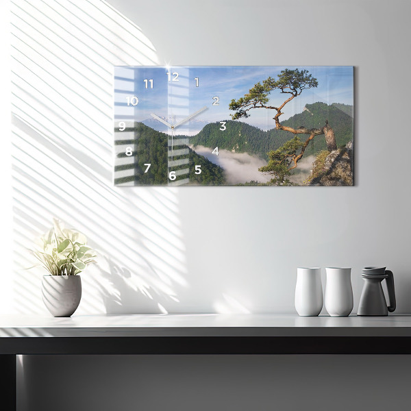 Reloj de cristal horizontal Pico Sokolica en las montañas Pieniny