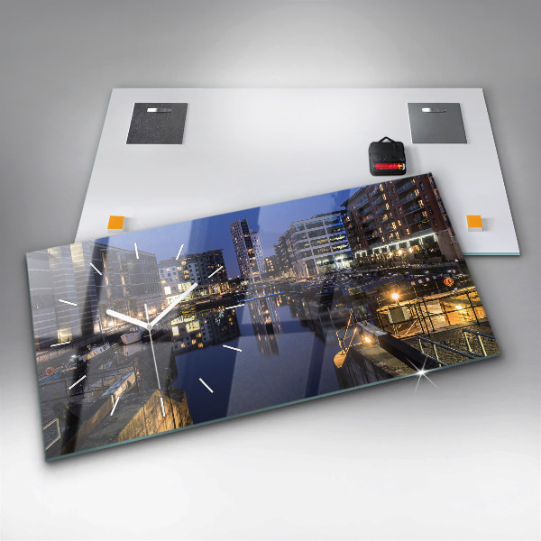 Reloj de cristal horizontal Ciudad iluminada de noche