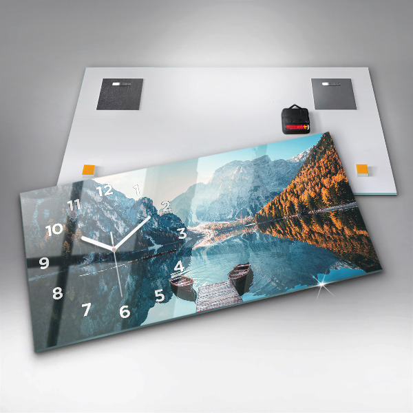 Reloj de cristal horizontal Barcos en un lago
