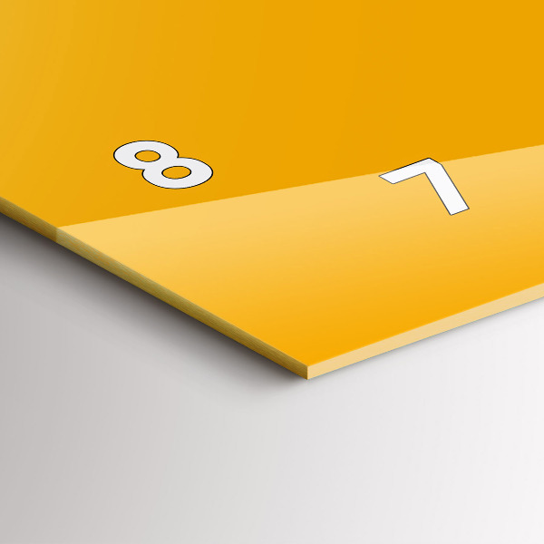 Reloj horizontal Color amarillo dorado