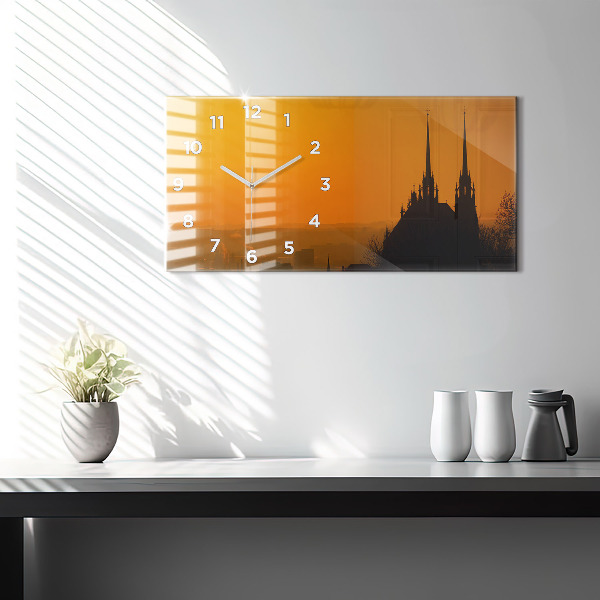 Reloj horizontal Vista de la catedral de Brno