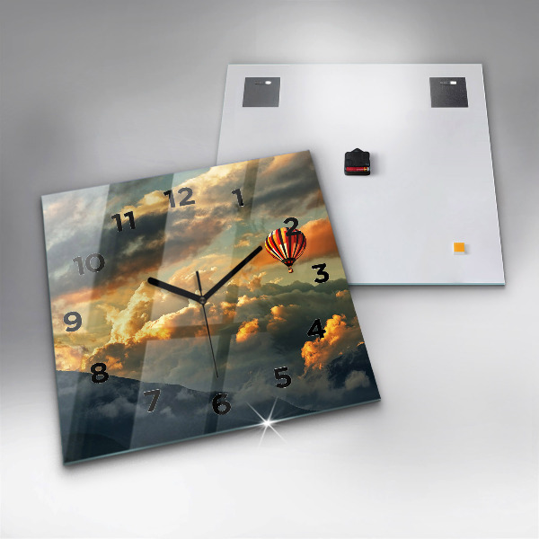 Reloj de pared cuadrado Vuelo en globo en las nubes