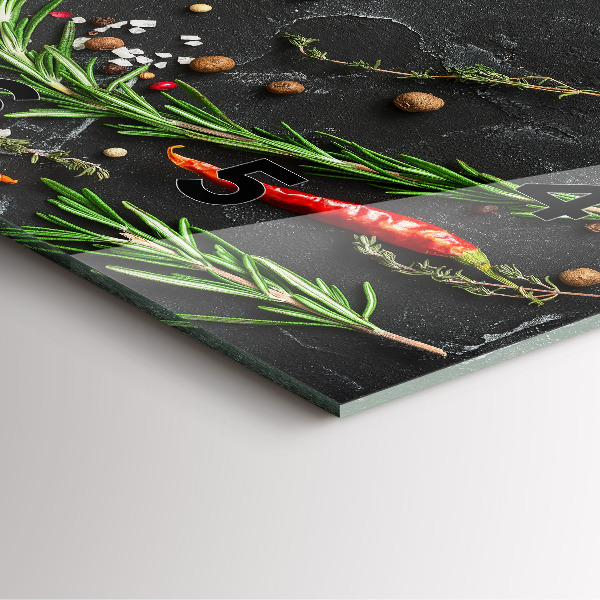 Reloj cuadrado Especias sobre la mesa