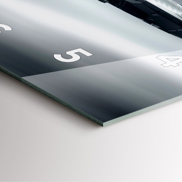 Reloj cuadrado Avión militar en vuelo