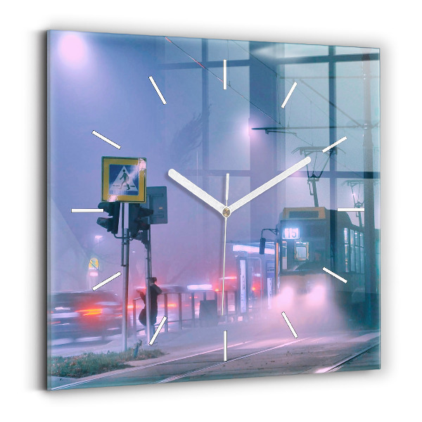 Reloj cuadrado Varsovia en la niebla