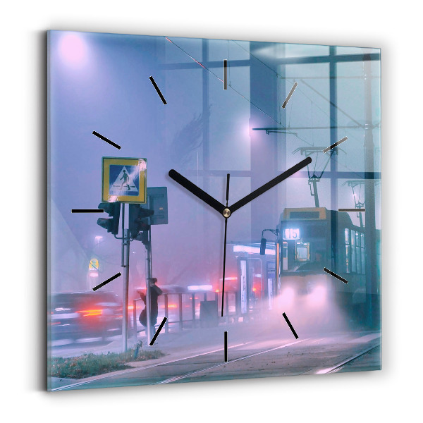Reloj cuadrado Varsovia en la niebla