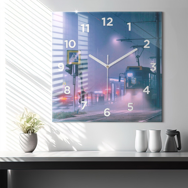 Reloj cuadrado Varsovia en la niebla