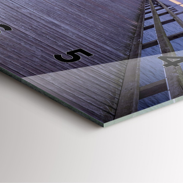 Reloj cuadrado Muelle en el mar Báltico