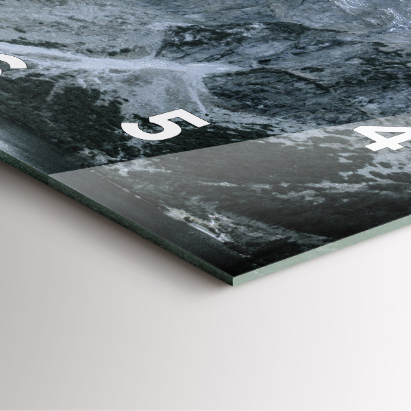 Reloj cuadrado Morskie Oko en los montes Tatra