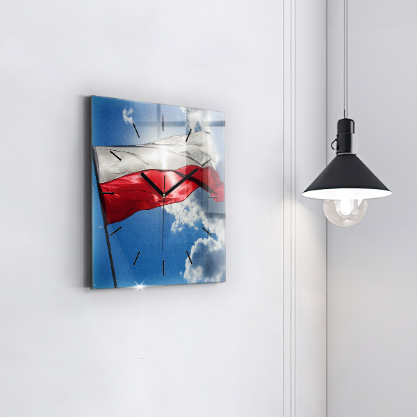 Reloj de pared cuadrado Bandera polaca contra el cielo