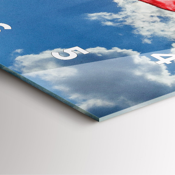 Reloj de pared cuadrado Bandera polaca contra el cielo