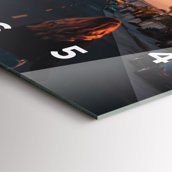 Reloj de pared cuadrado Mujer en la carretera