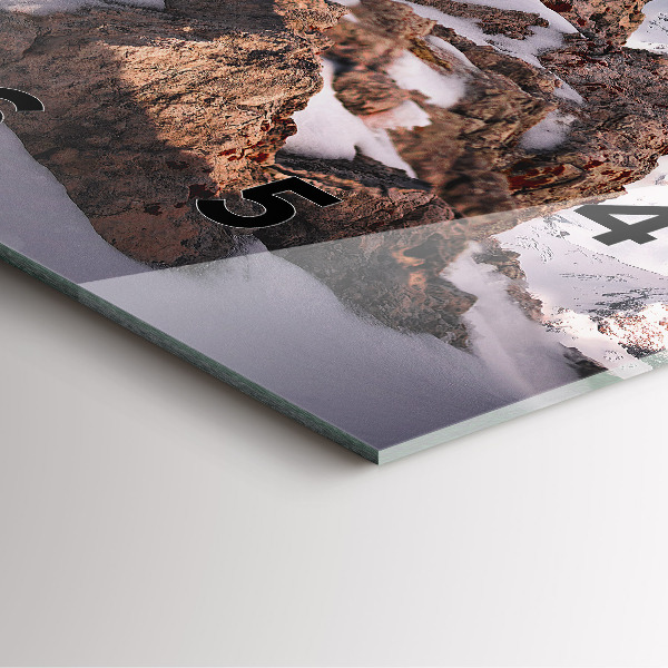 Reloj cuadrado Montaña cubierta de nieve