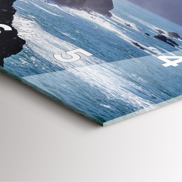 Reloj cuadrado Montañas junto al océano