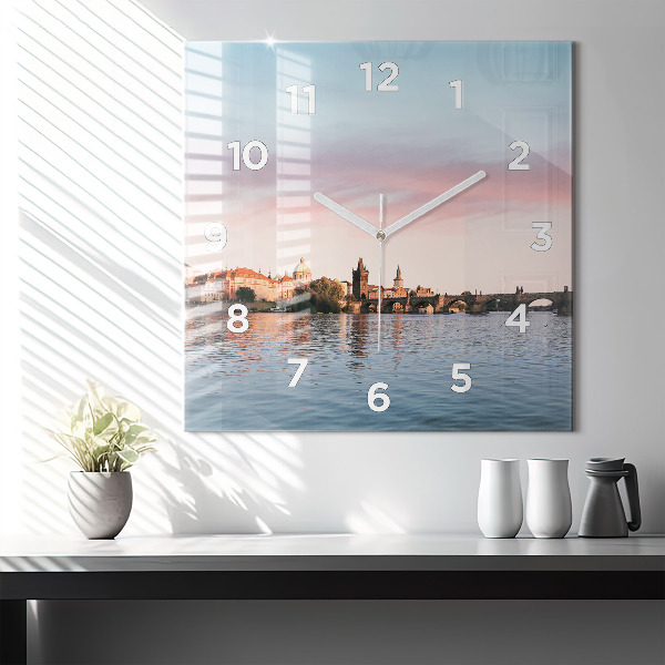 Reloj cuadrado Puente de Carlos en Praga