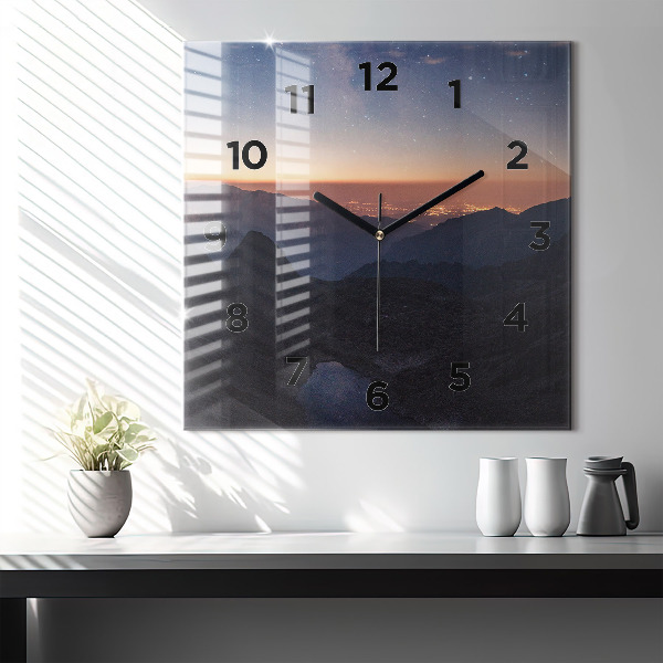 Reloj de pared cuadrado Montañas al atardecer