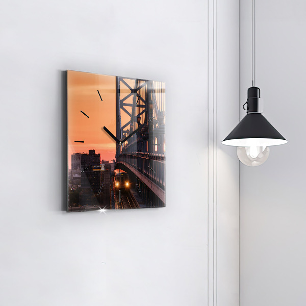Reloj cuadrado Puente Benjamin Franklin