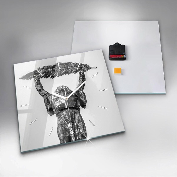 Reloj cuadrado La Estatua de la Libertad en Budapest